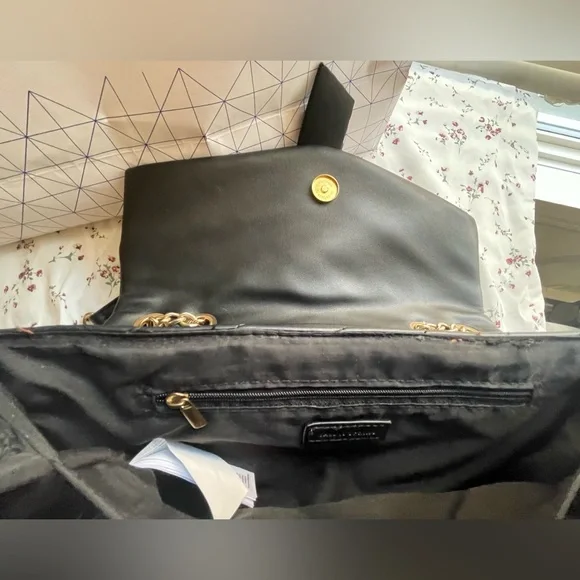 Call it Spring Shoulder Bag - Picture 6 of 7